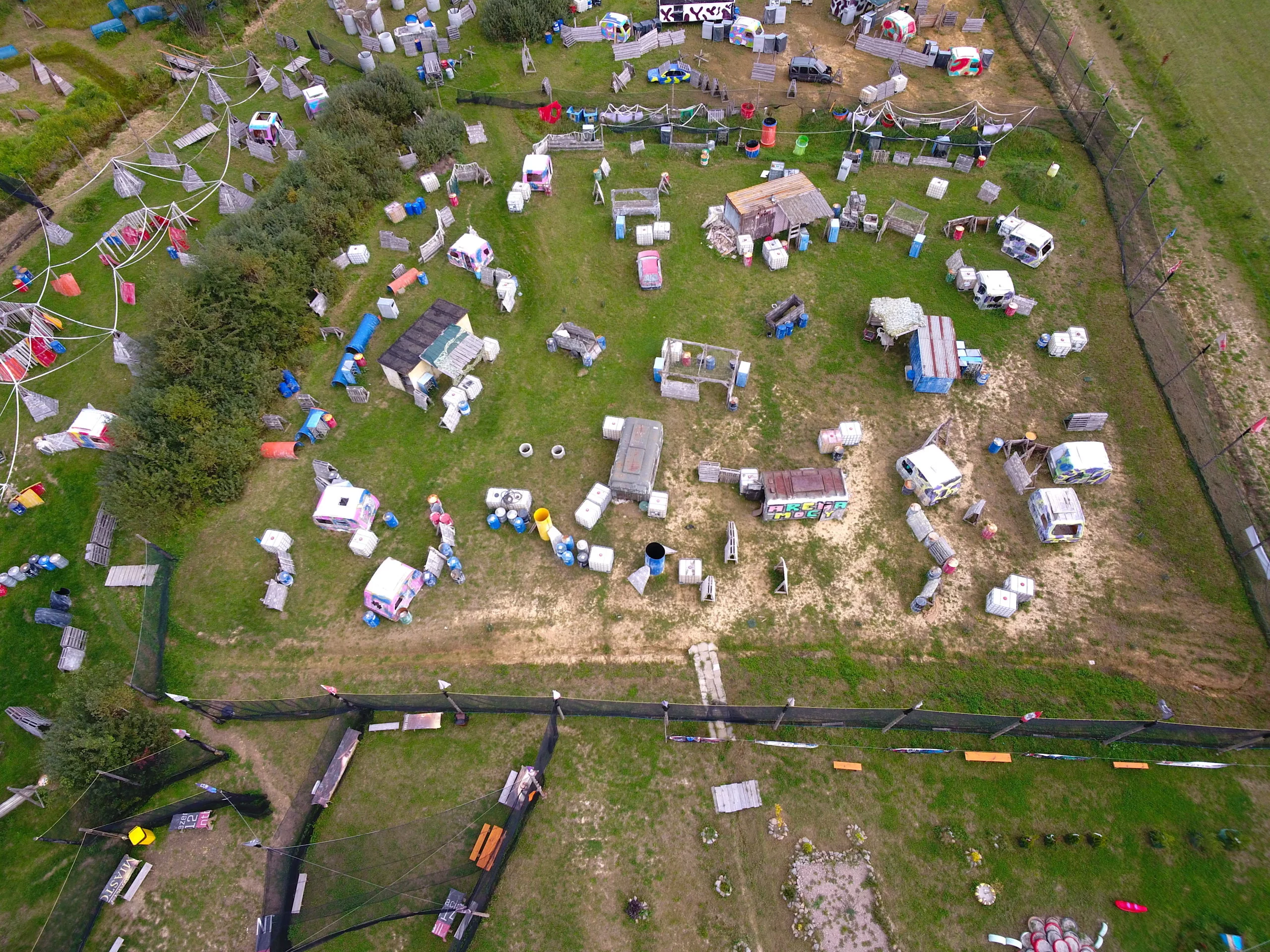 Pole paintballowe Arena Mocy - widok z lotu ptaka